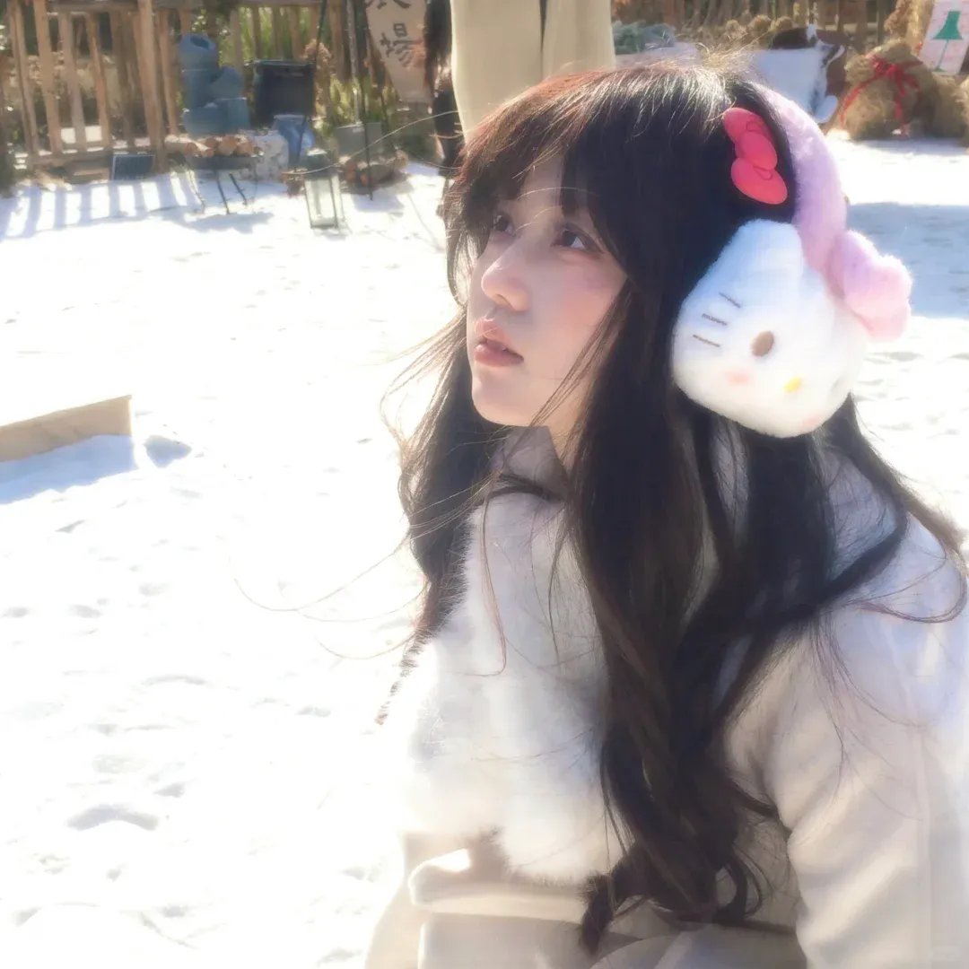 坠楼后我成了她